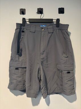 World Wide Sportsmen Men's Gray Cargo Fishing Outdoors Shorts with Elastic Waist